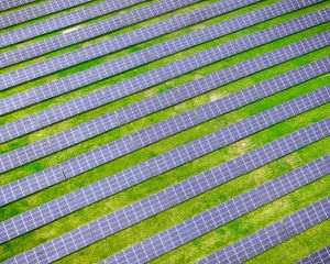 AFIR deschide apelurile pentru energie regenerabilă şi stocare destinate entităţilor publice
